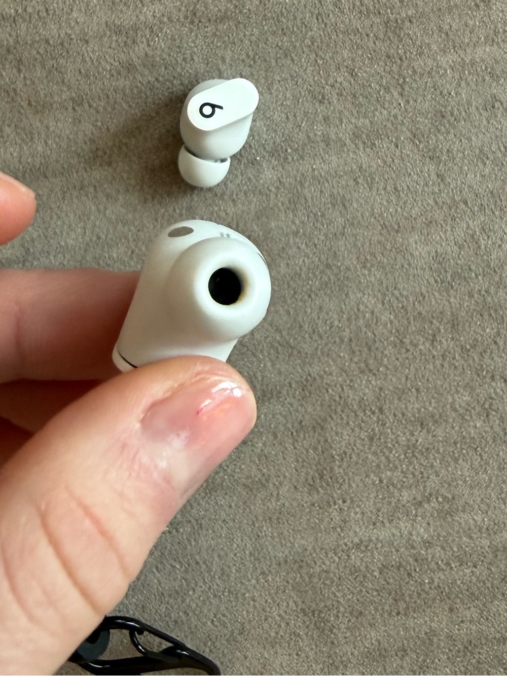 Beats Studio buds - Picture 9 of 13